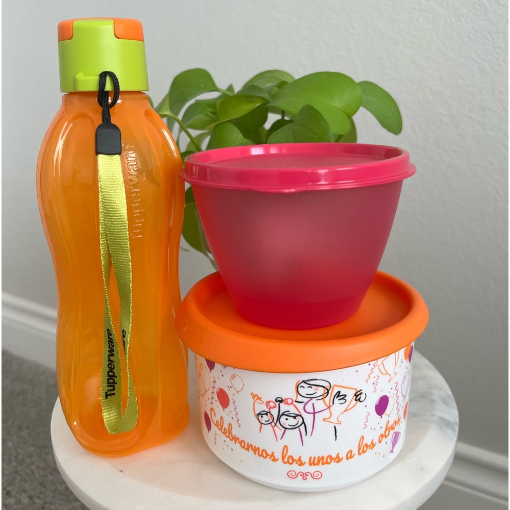 Tupperware Set - Picture 5 of 13